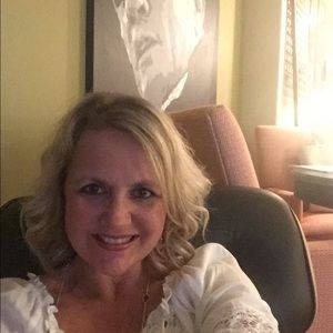 Meet your Posher, Kara