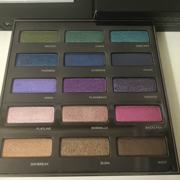 🌹HP🌹Urban Decay - NIB Urban Spectrum Palette - Picture 2 of 4
