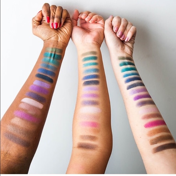 🌹HP🌹Urban Decay - NIB Urban Spectrum Palette - Picture 4 of 4