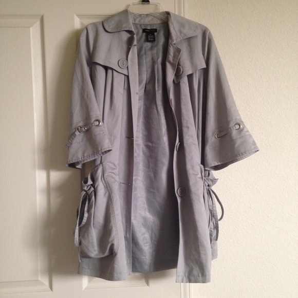 BCBG gray 3/4 sleeve coat