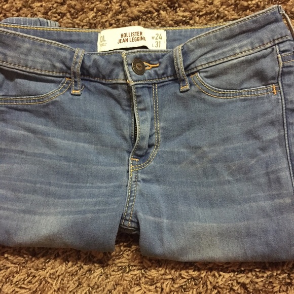 Light blue Hollister skinny jeans