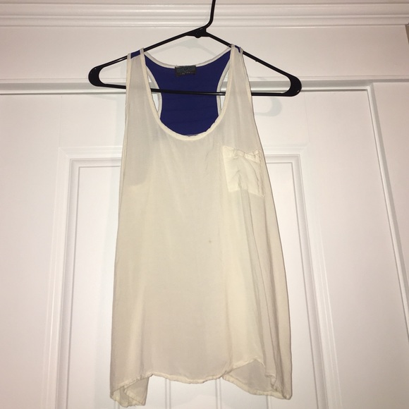 Women's 2 tone tank top.