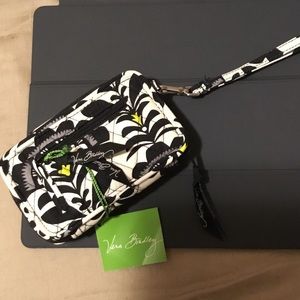 Vera Bradley Smartphone Wristlet Fanfare