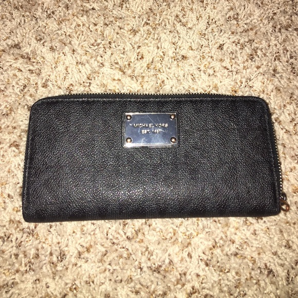 Black Michael Kors wallet