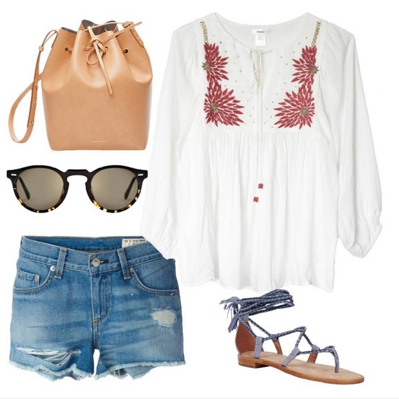 💥SALE💥Beaded Peasant Top - Picture 4 of 4