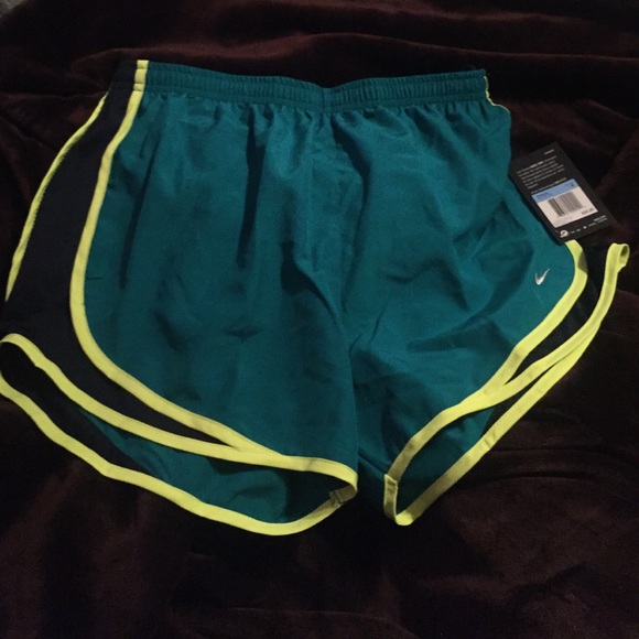 Nike shorts *NWT*
