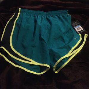 Nike shorts *NWT*