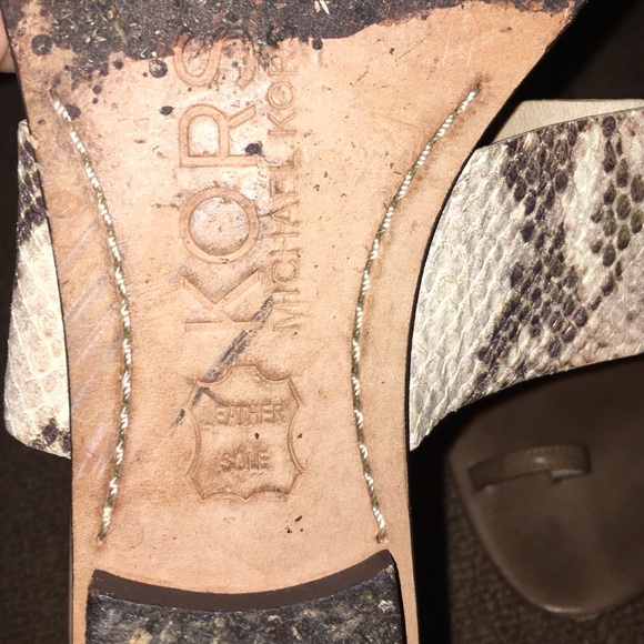 Used Mk sandals - Picture 2 of 2