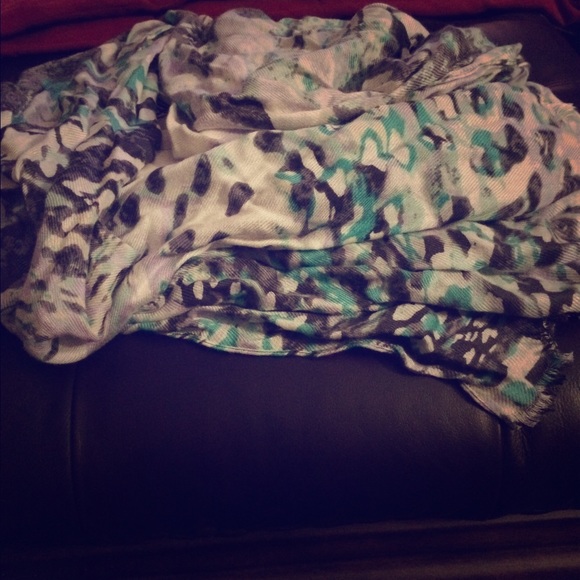 Beautiful Scarf!!