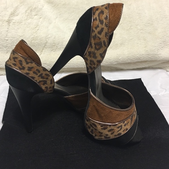 Leopard print heels - Picture 2 of 3