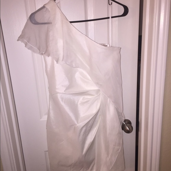 SALE! Off white one shoulder dress size 8