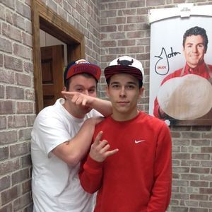 Meet your Posher, Alex