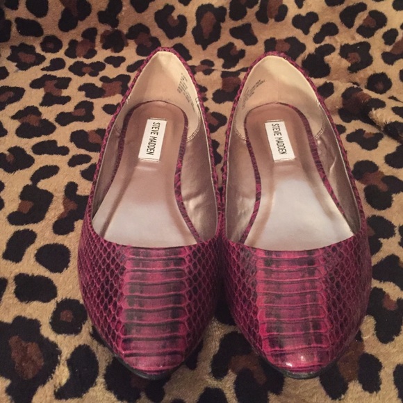 Steve Madden flats - Picture 2 of 4
