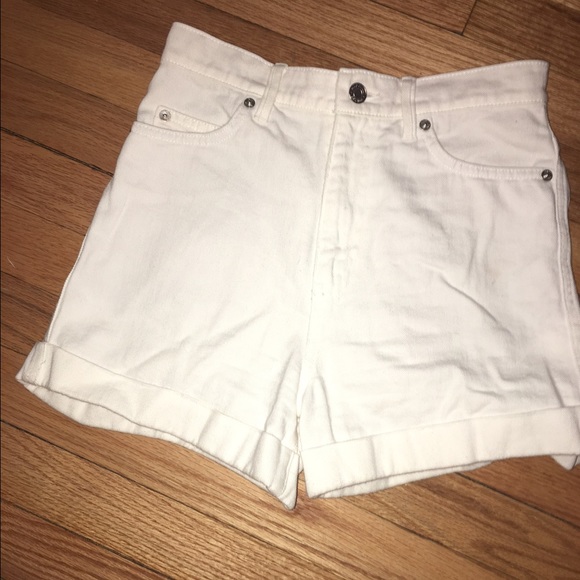 Gap Hi-Rise White size 25 shorts - Picture 1 of 2