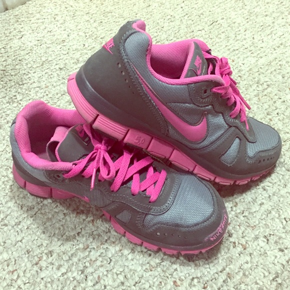 Nike free 5.0 pink and gray tennis shoes size 10