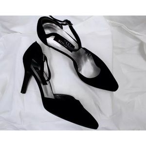 Stuart Weitzman Heels 8.5 Velvet Strappy Shoes