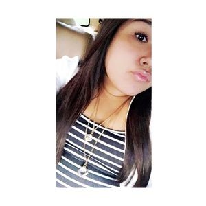 Meet your Posher, Araceli