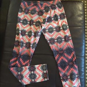 Patterned leggings