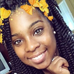 Meet your Posher, Tia