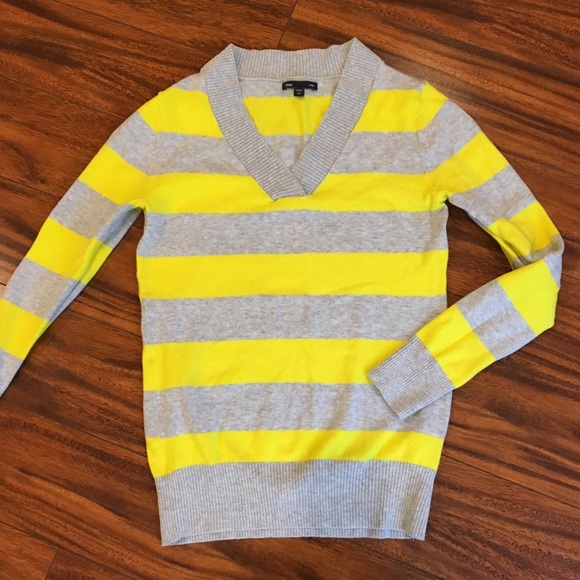 Gap sweater - Picture 2 of 3
