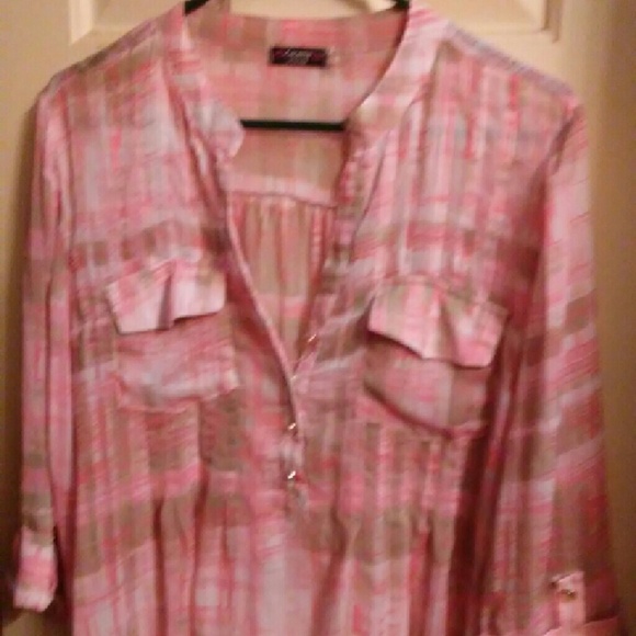 Ladies 3/4 sleeve blouse??