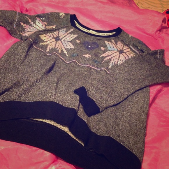 Victoria's Secret snowflake bling sweater ✨