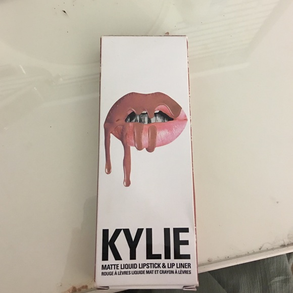 Authentic Kylie Lip Kit