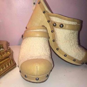 Ugg Clogs