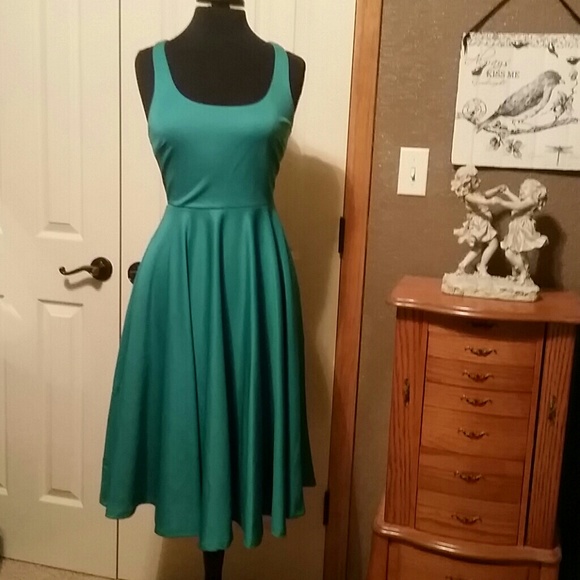 Midi length Kelly green sleeveless dress