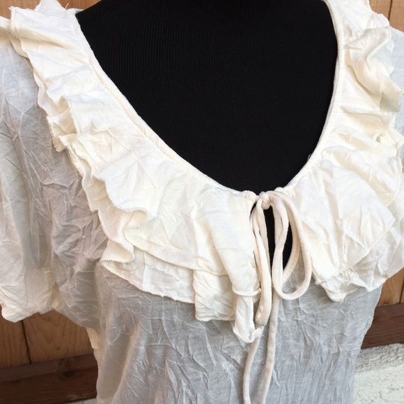 Mystery Bundle \\ Cream Crinkled Look Top - Picture 4 of 4