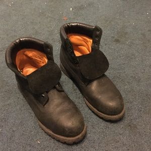 Black leather Timberland Boots