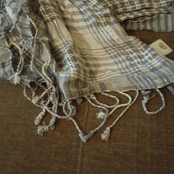 Scarf - Picture 2 of 2