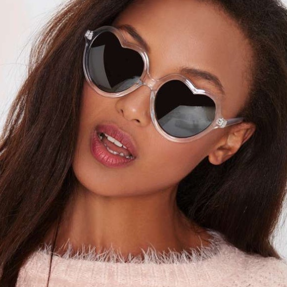 Nastygal Heart of Glass Reflective Shades ✨ - Picture 1 of 2