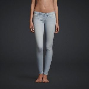 Hollister light wash jeggings