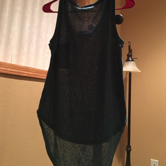 Hi Lo Sleeveless Top Size Sm - Picture 4 of 4