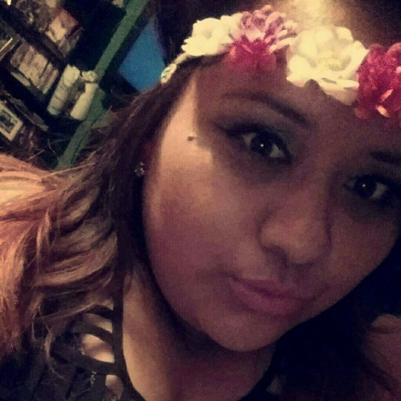 Meet your Posher, Marichuy - Picture 1 of 1