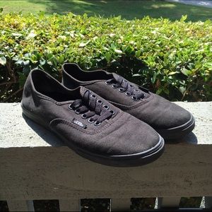 Black slim Vans!
