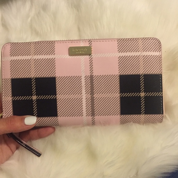 kate spade Handbags - Kate spade wallet