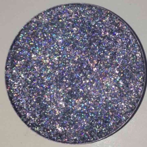 Limited edition pressed glitter eyeshadow