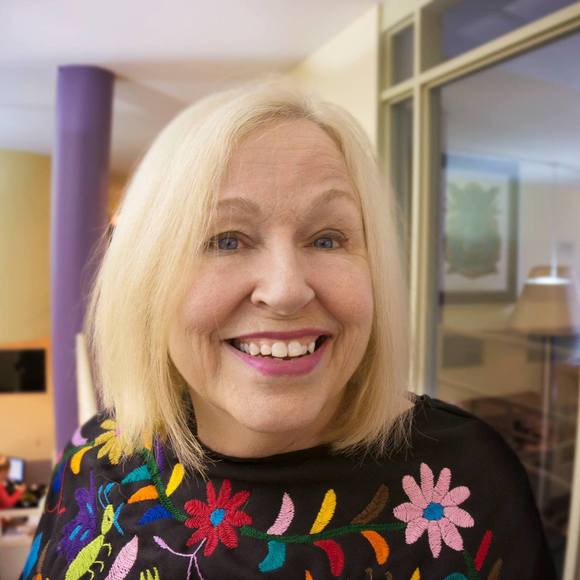 Meet your Posher, Lynne - Picture 1 of 1