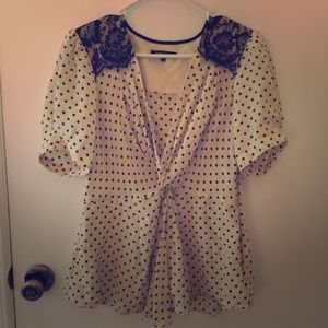 Amazing Nanette Lapore top