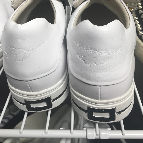 RV white slip on - Picture 3 of 4