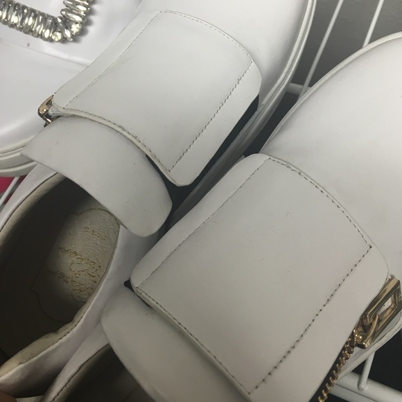 RV white slip on - Picture 4 of 4