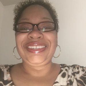 Meet your Posher, Stacy