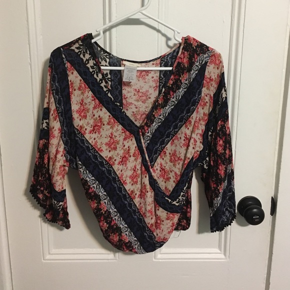 Floral quarter sleeve