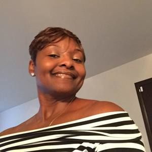 Meet your Posher, Cynthia