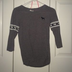 3/4 sleeve length grey shirt