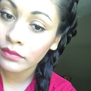 Meet your Posher, Priscella