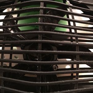 Meet your Posher, Ara