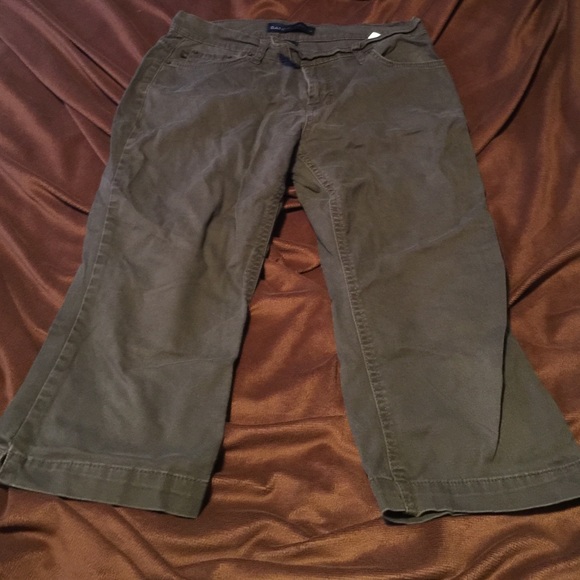Olive Capri